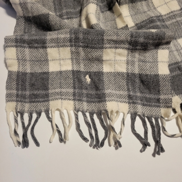 Polo Ralph lauren  Made In Italy men's Plaid Scarf. - Picture 4 of 5